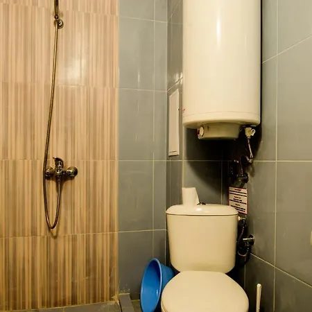 Studio Eco Life Apartment Warna